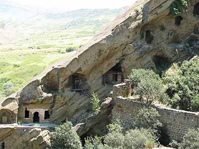 Manastir.Karpi.jpg Manastir.Karpi.jpg